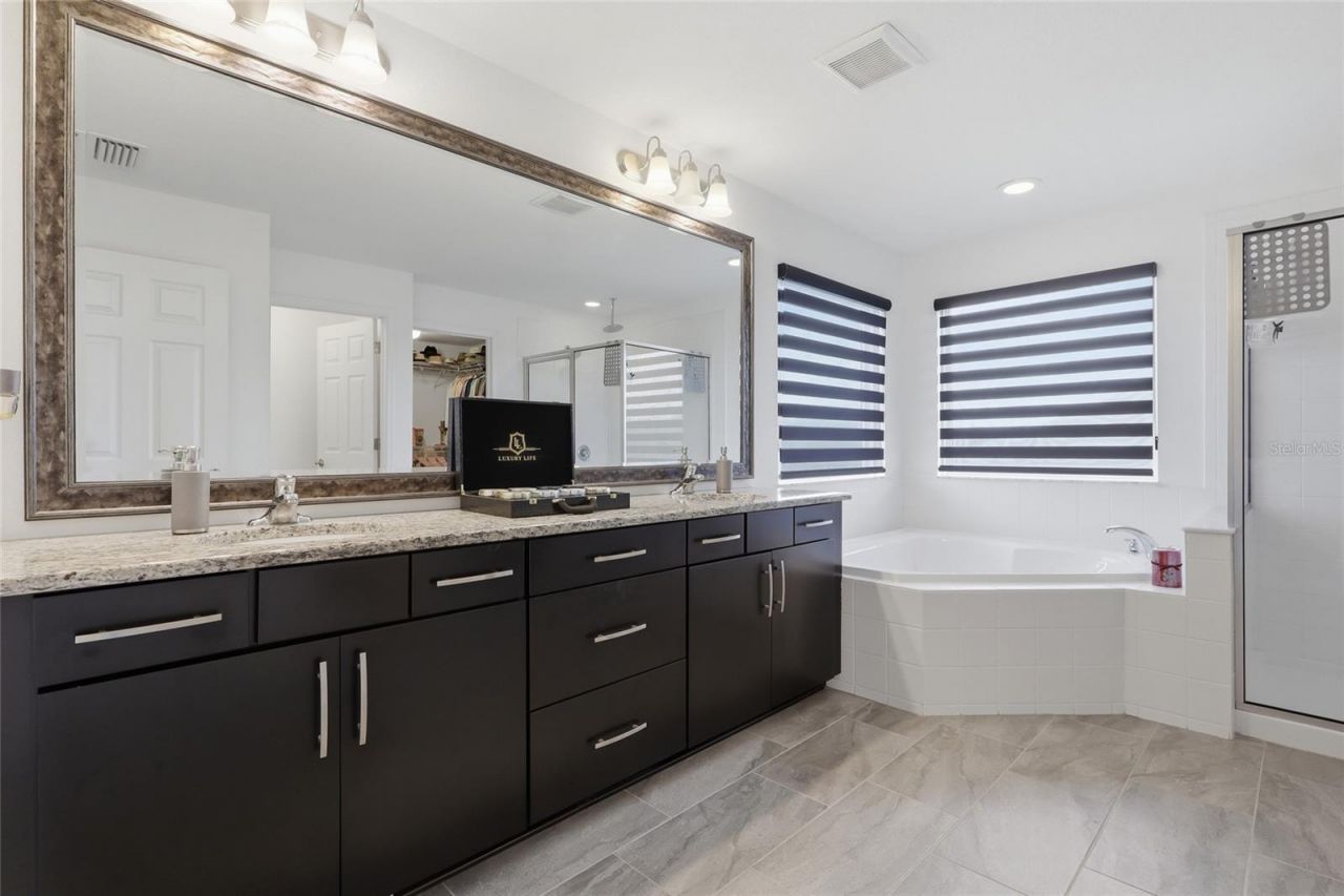 9410 Lisbon Street , Seffner, FL 33584 Photo