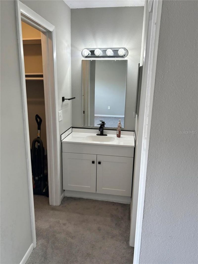 5855 16th Street S, Unit 6, Saint Petersburg, FL 33705 Photo