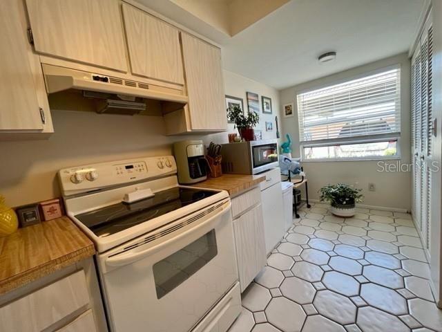 9616 Midiron Court, New Port Richey, FL 34655 Photo
