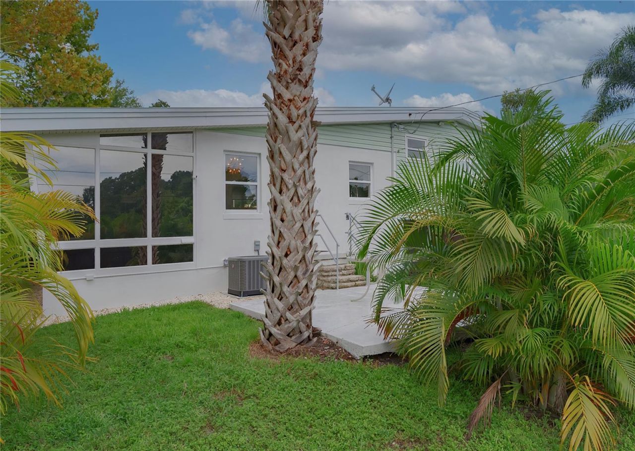 4111 Dr Martin Luther King Jr Street N, Saint Petersburg, FL 33703 Photo