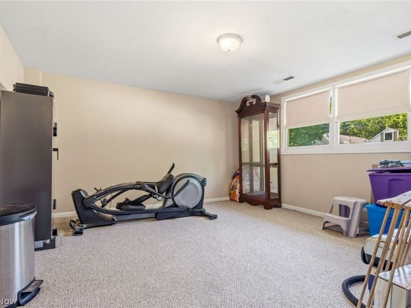 50 Kirby Drive, Akron, OH 44319 Photo 14