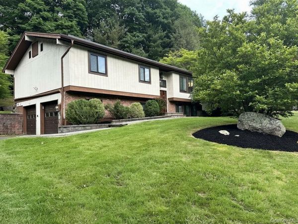 16 Brookside Drive, Pomona, NY 10970