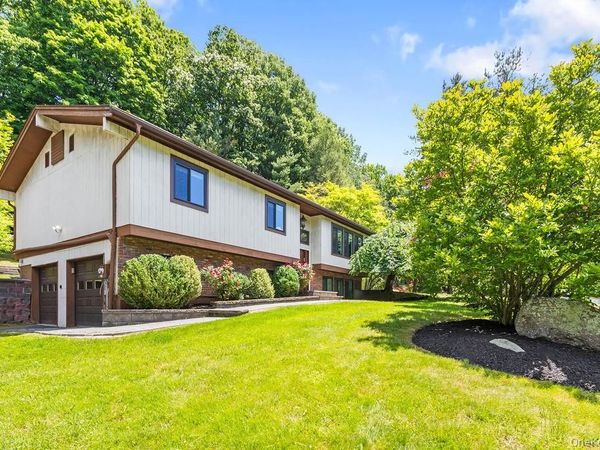 16 Brookside Drive, Pomona, NY 10970