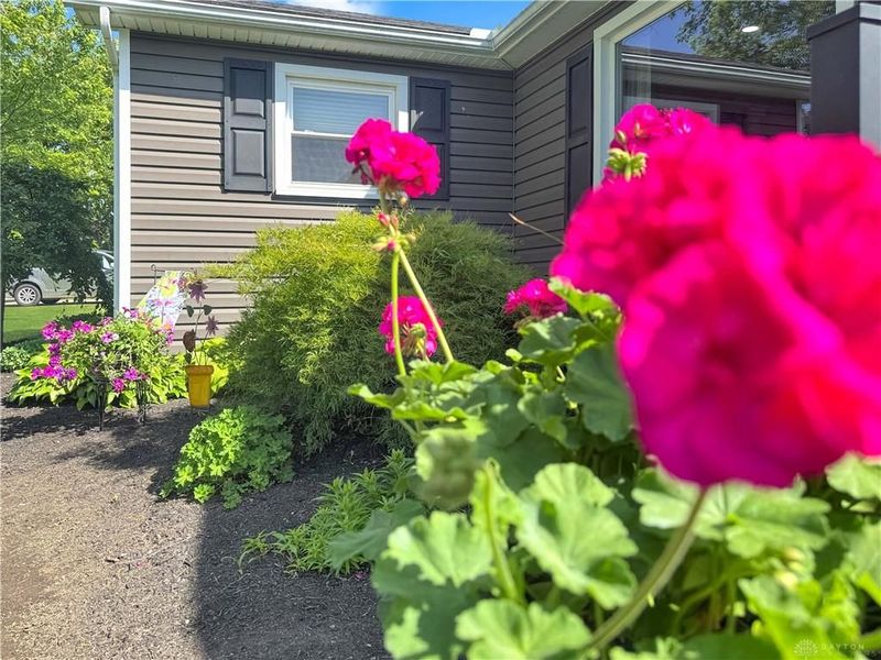 1552 Grimes Circle, Urbana, OH 43078 Photo 13