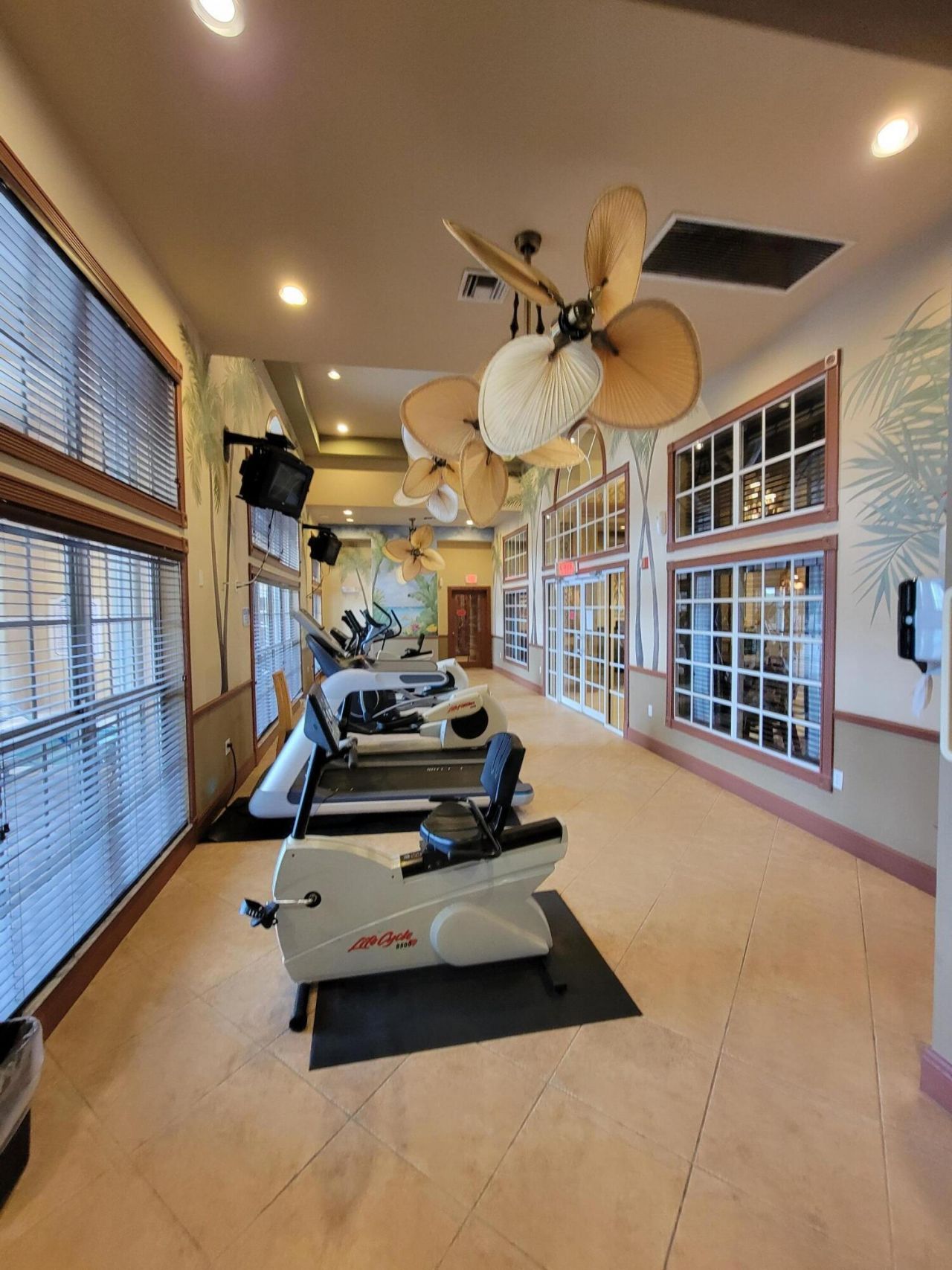400 Scotia Drive, Unit 203, Hypoluxo, FL 33462 Photo