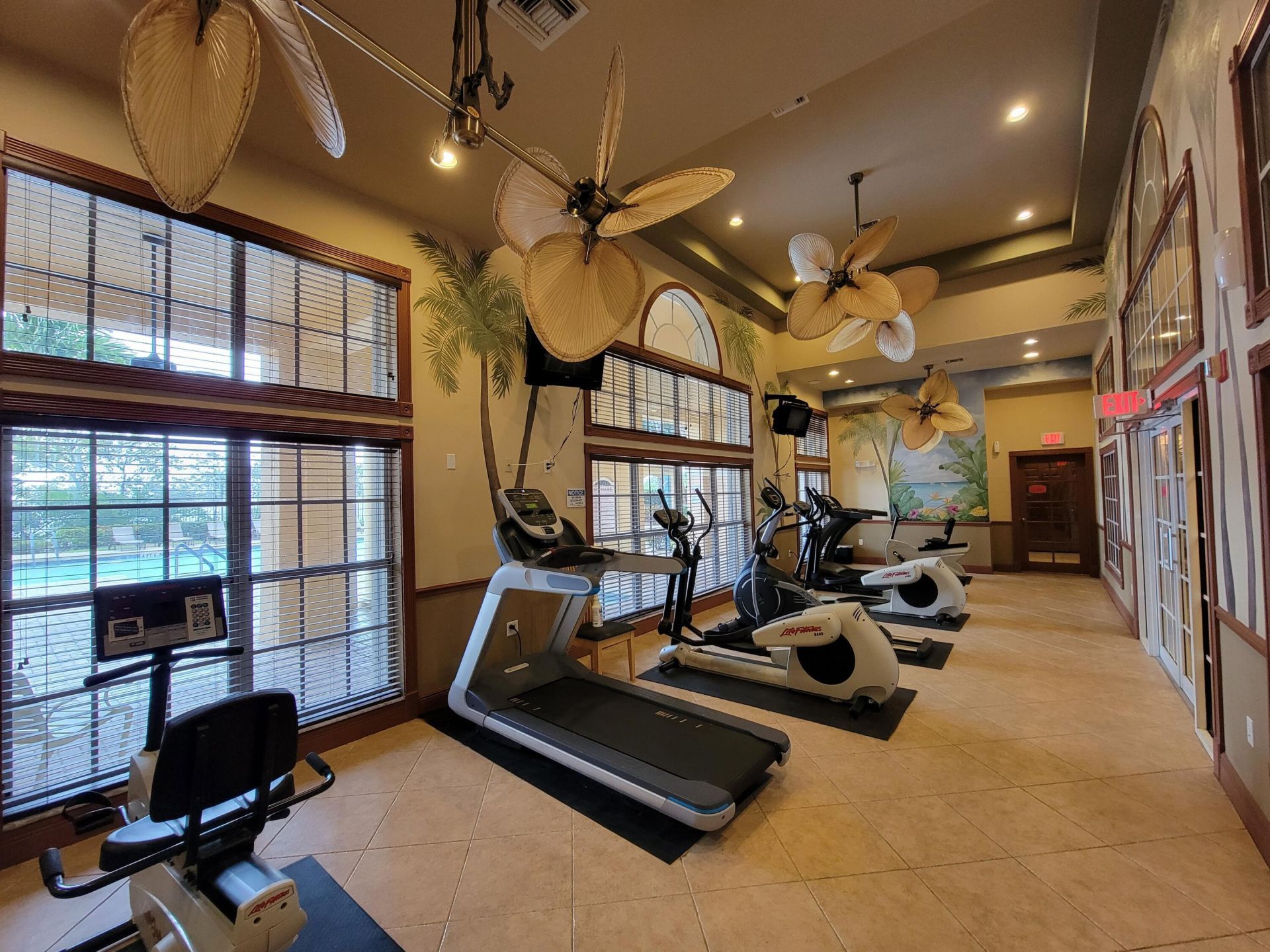 400 Scotia Drive, Unit 203, Hypoluxo, FL 33462 Photo
