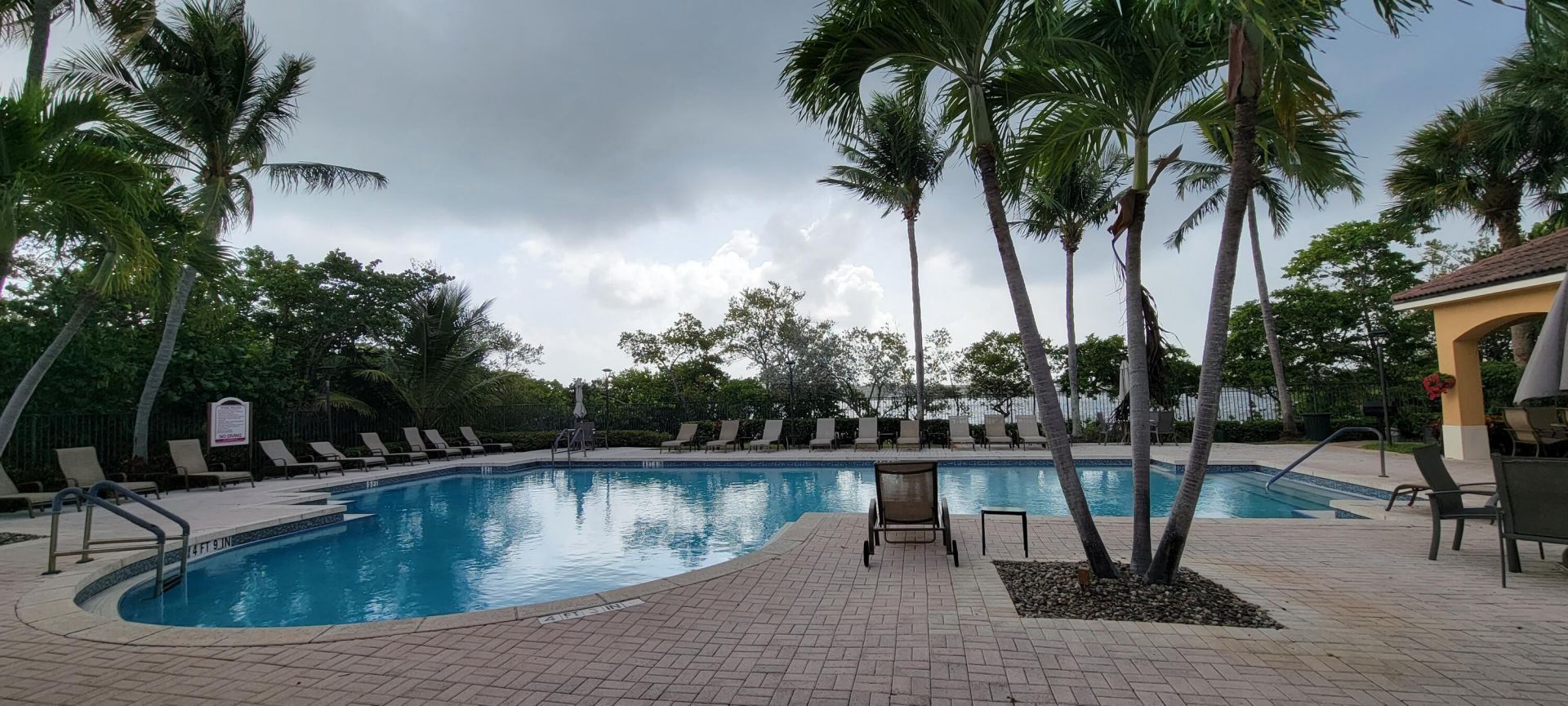 400 Scotia Drive, Unit 203, Hypoluxo, FL 33462 Photo