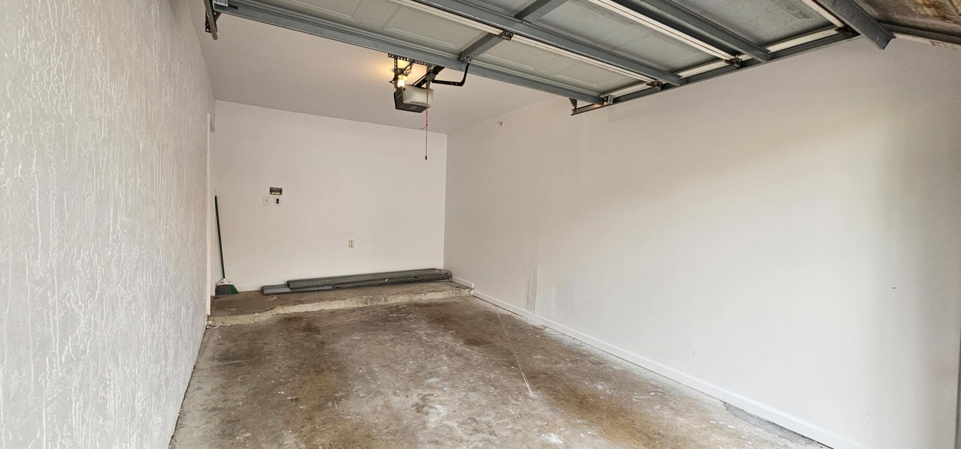400 Scotia Drive, Unit 203, Hypoluxo, FL 33462 Photo