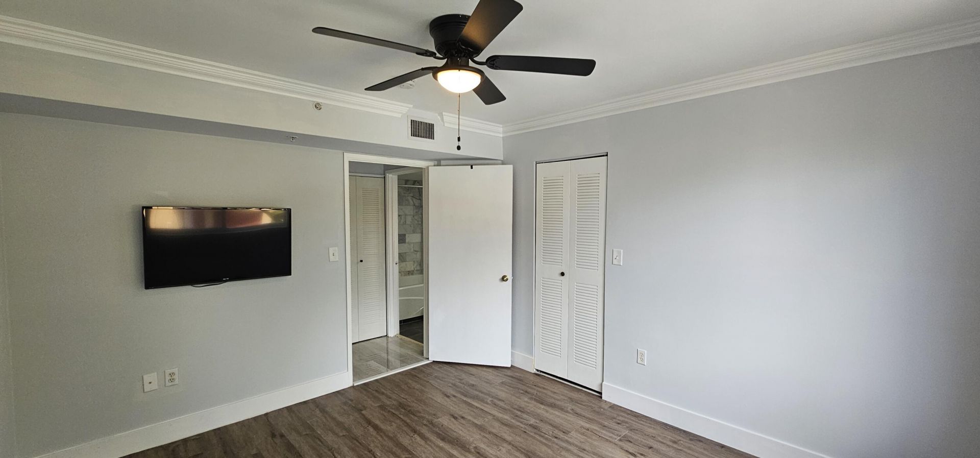 400 Scotia Drive, Unit 203, Hypoluxo, FL 33462 Photo