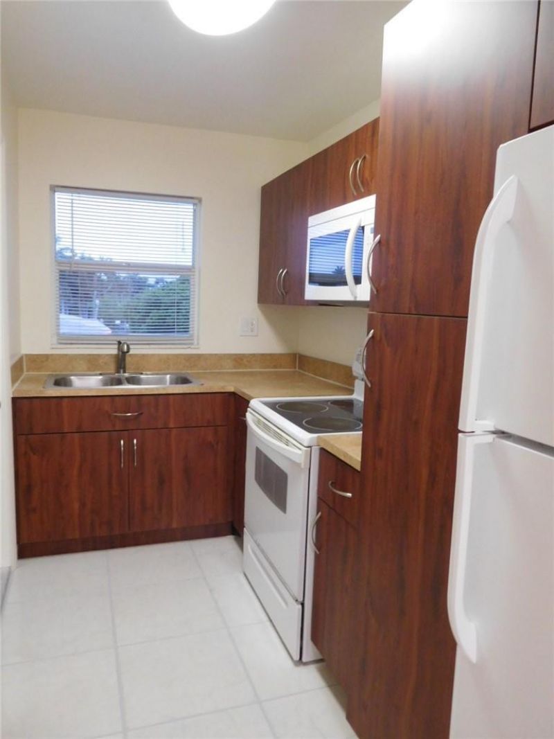1425 Arthur Street, Unit 414b, Hollywood, FL 33020 Photo