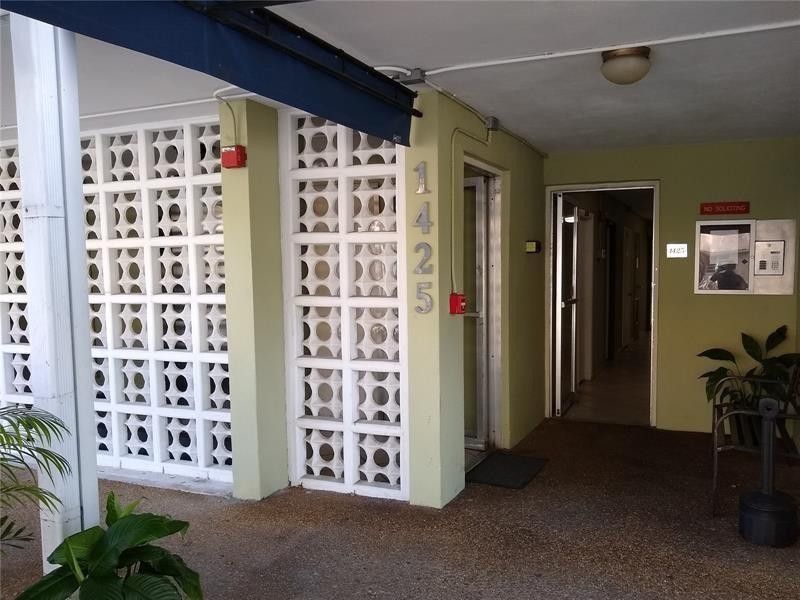 1425 Arthur Street, Unit 414b, Hollywood, FL 33020 Photo