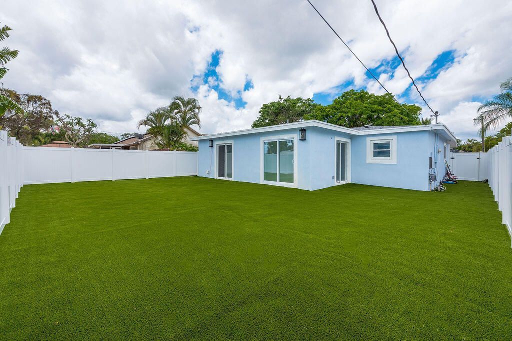 626 NW 7th Street, Boynton Beach, FL 33426 Photo