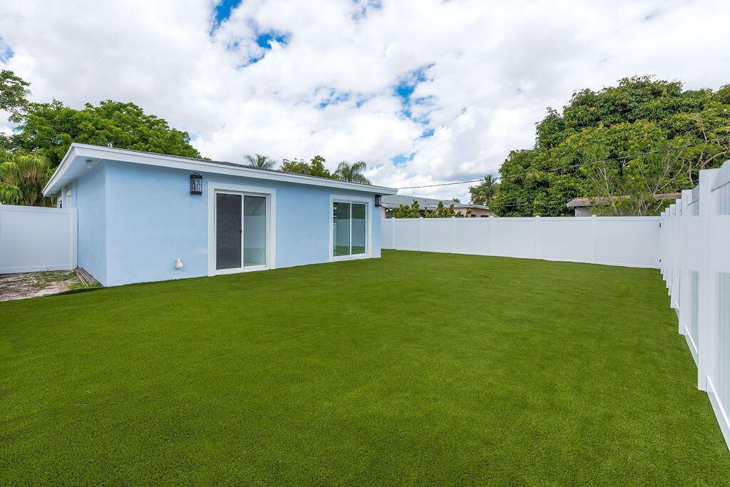 626 NW 7th Street, Boynton Beach, FL 33426 Photo