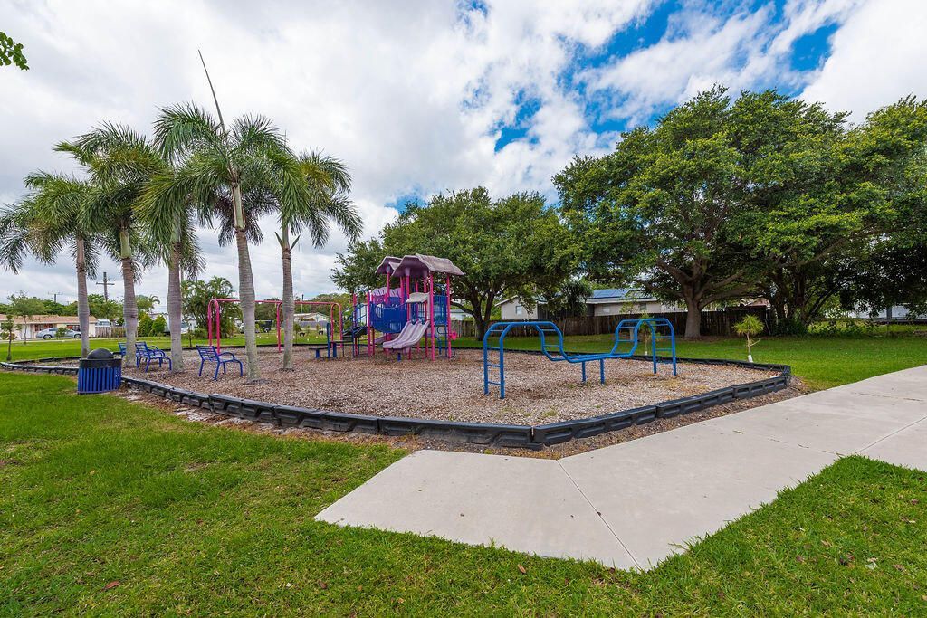 626 NW 7th Street, Boynton Beach, FL 33426 Photo
