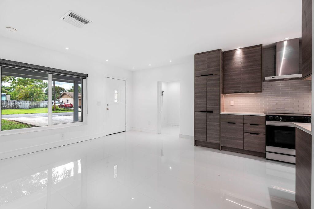 626 NW 7th Street, Boynton Beach, FL 33426 Photo