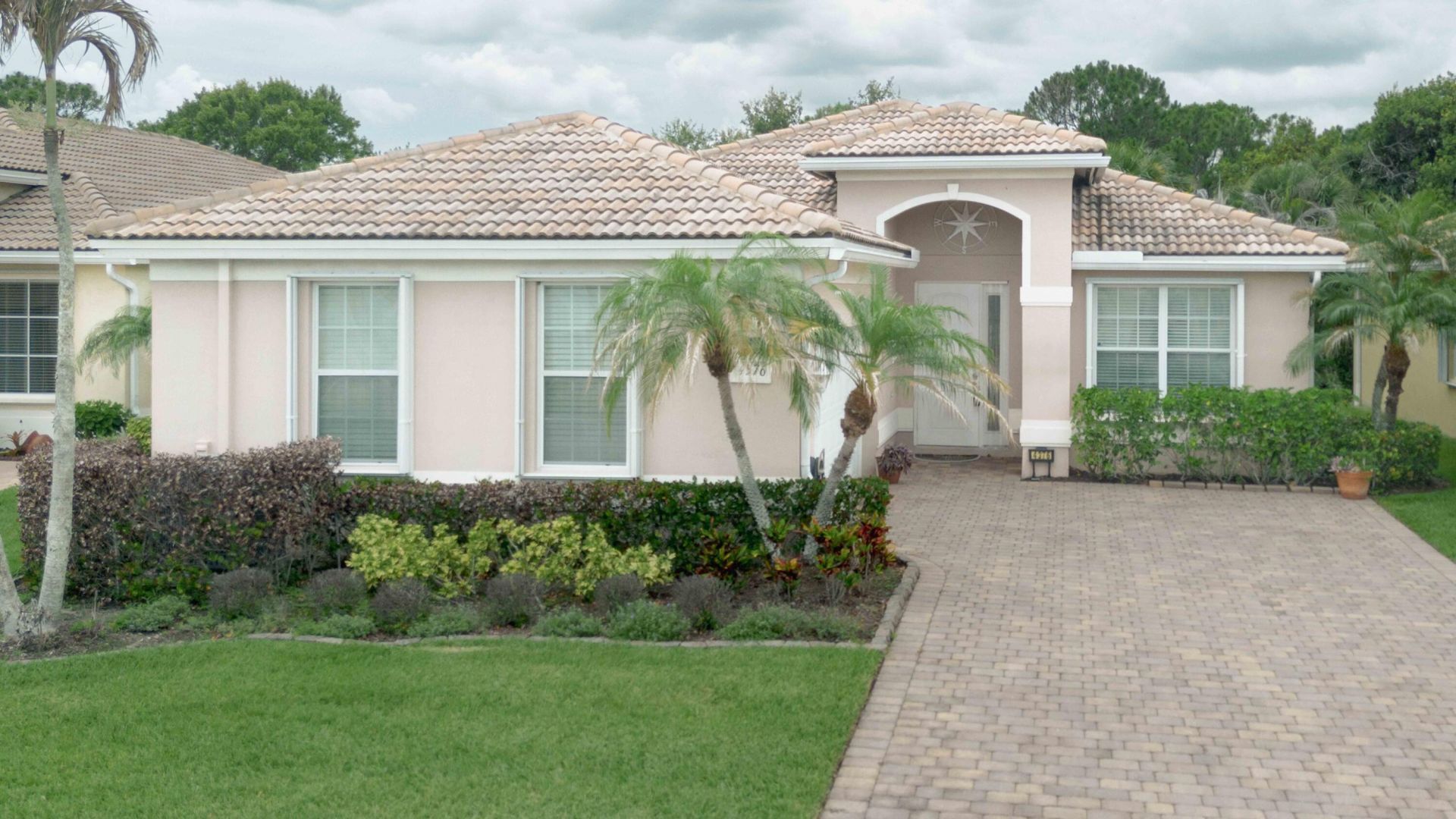 4376 NW Oakbrook Circle, Jensen Beach, FL 34957 Photo