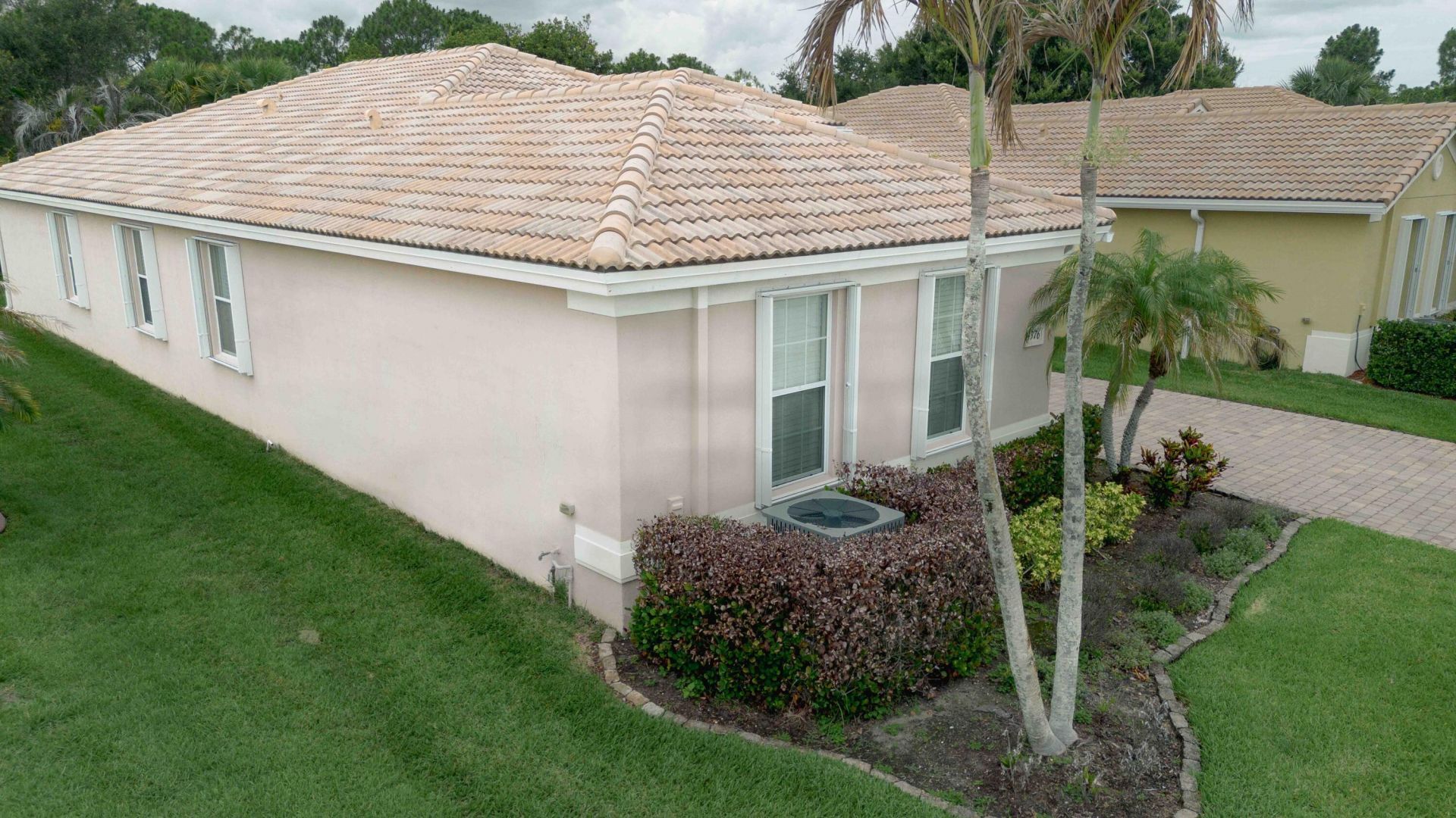 4376 NW Oakbrook Circle, Jensen Beach, FL 34957 Photo