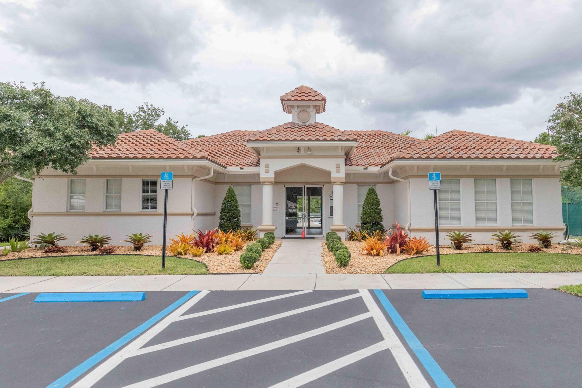 4376 NW Oakbrook Circle, Jensen Beach, FL 34957 Photo