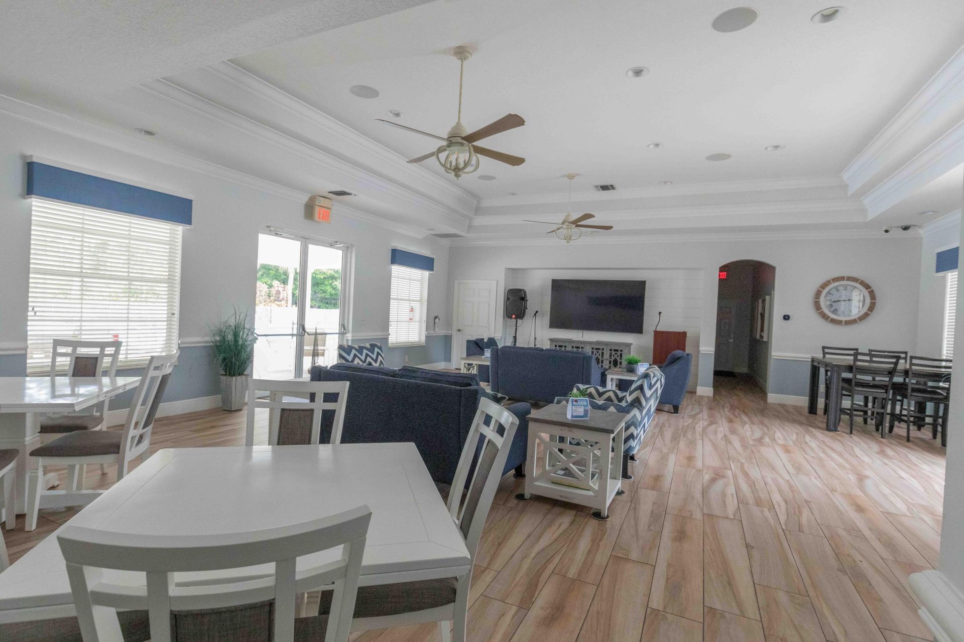 4376 NW Oakbrook Circle, Jensen Beach, FL 34957 Photo