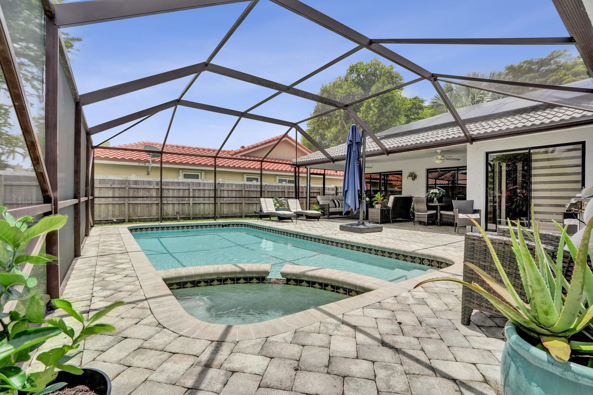 5147 NW 59th Way, Coral Springs, FL 33067 Photo