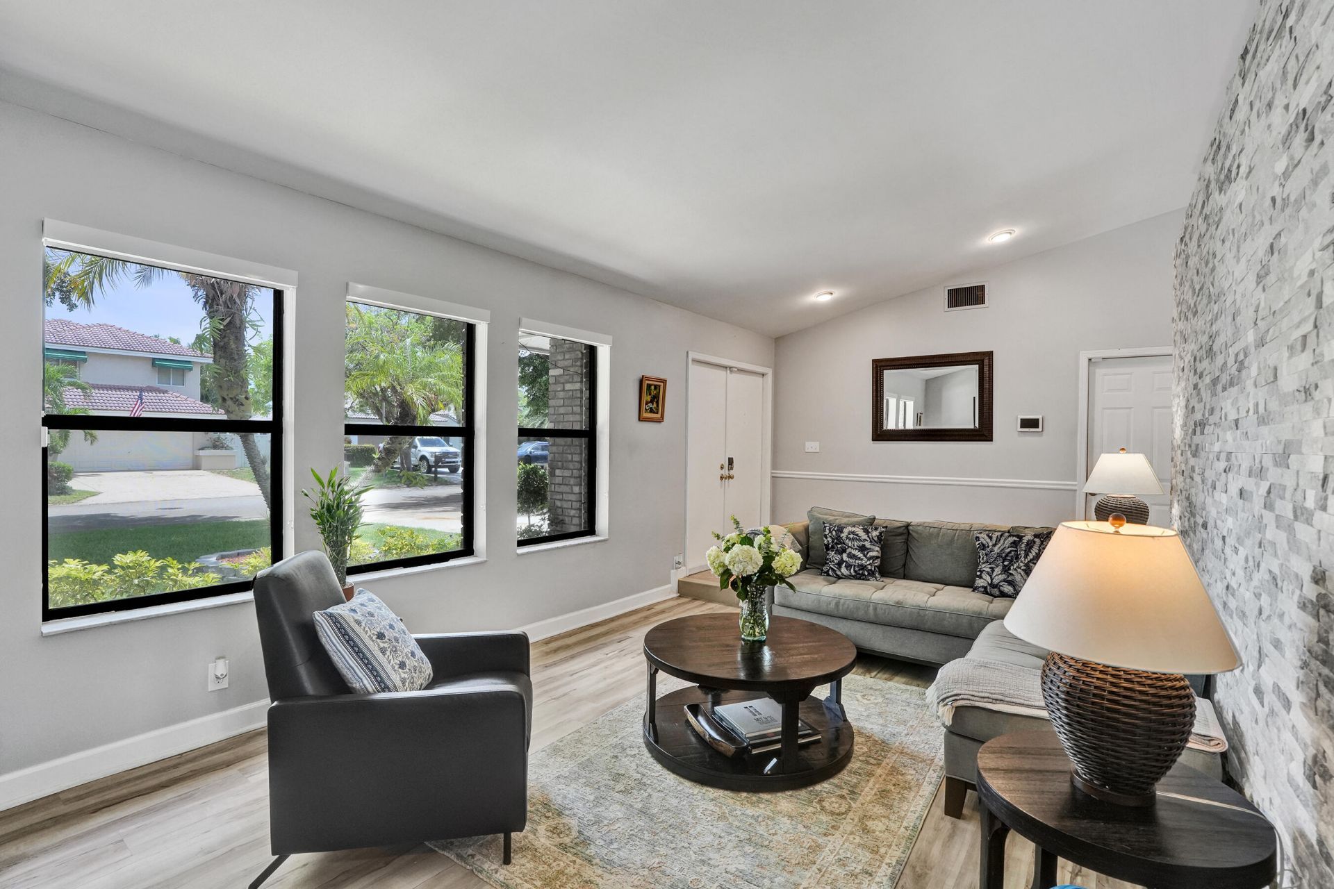 5147 NW 59th Way, Coral Springs, FL 33067 Photo