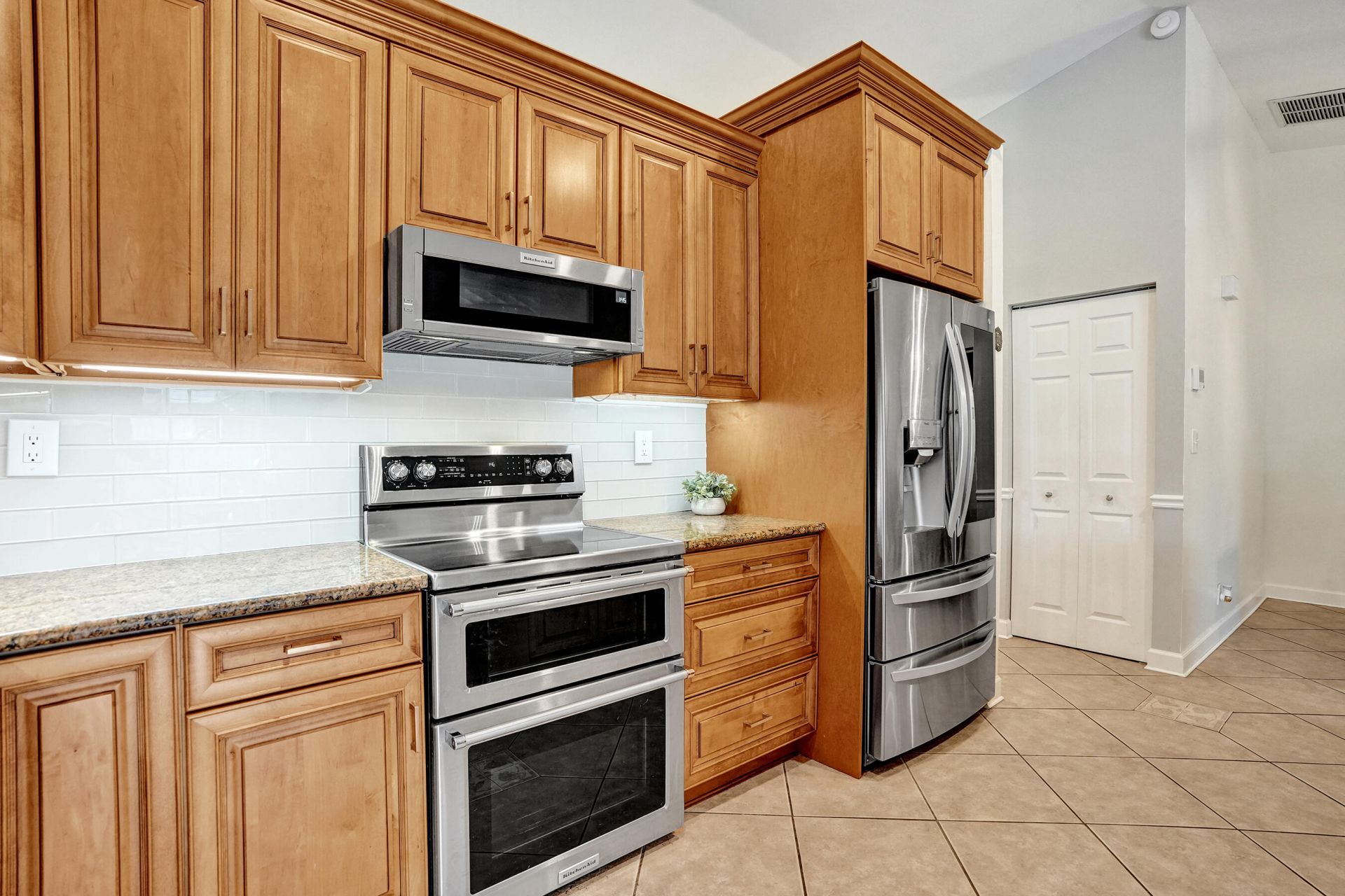5147 NW 59th Way, Coral Springs, FL 33067 Photo