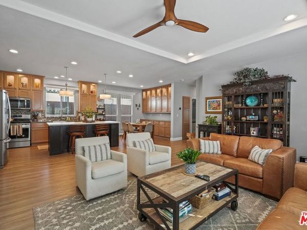 30473 Mulholland Highway, Unit 206, Agoura Hills, CA 91301
