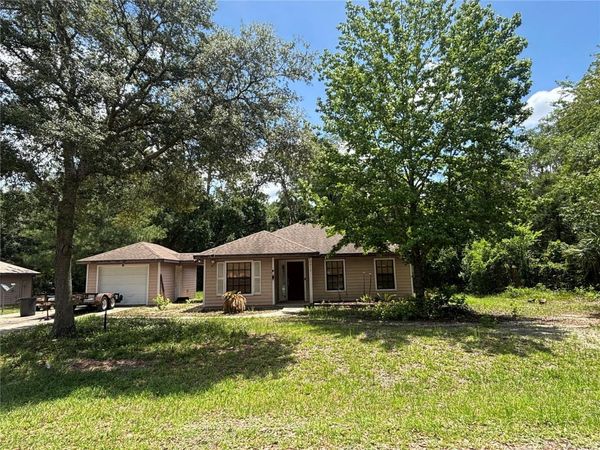 5813 SE 230TH TERRACE , HAWTHORNE, FL 32640