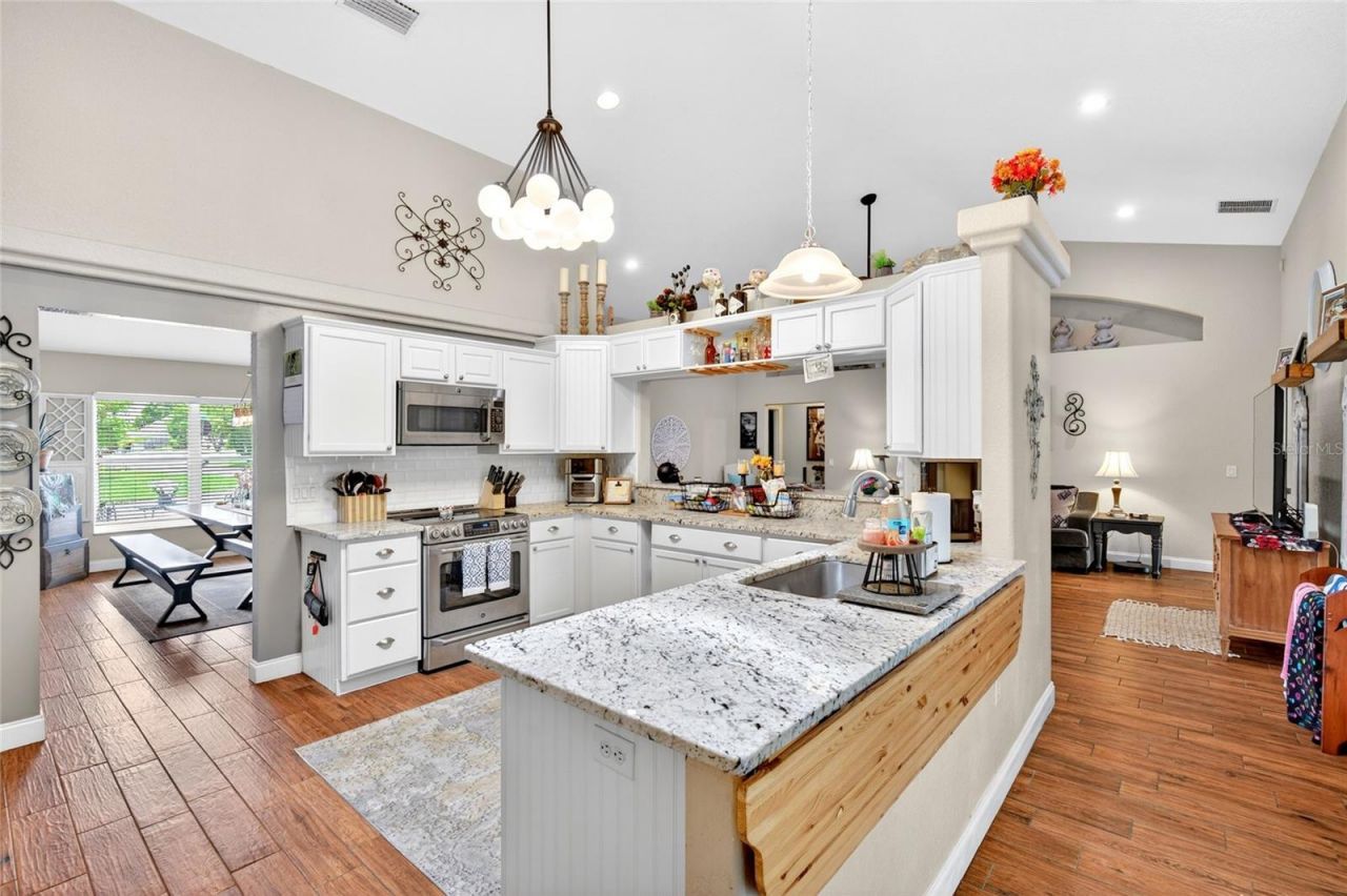 2408 SE 23rd Place, Ocala, FL 34471 Photo