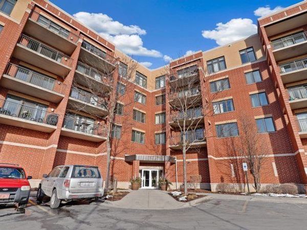 225 Main Street , Unit 214, Roselle, IL 60172