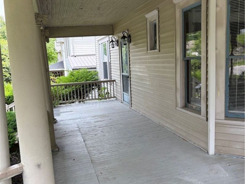 400 N 7th Street, Cambridge, OH 43725 Photo 4