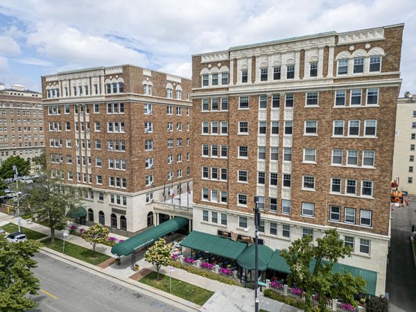 1028 E Juneau Ave, Unit 825-26, Milwaukee, WI 53202