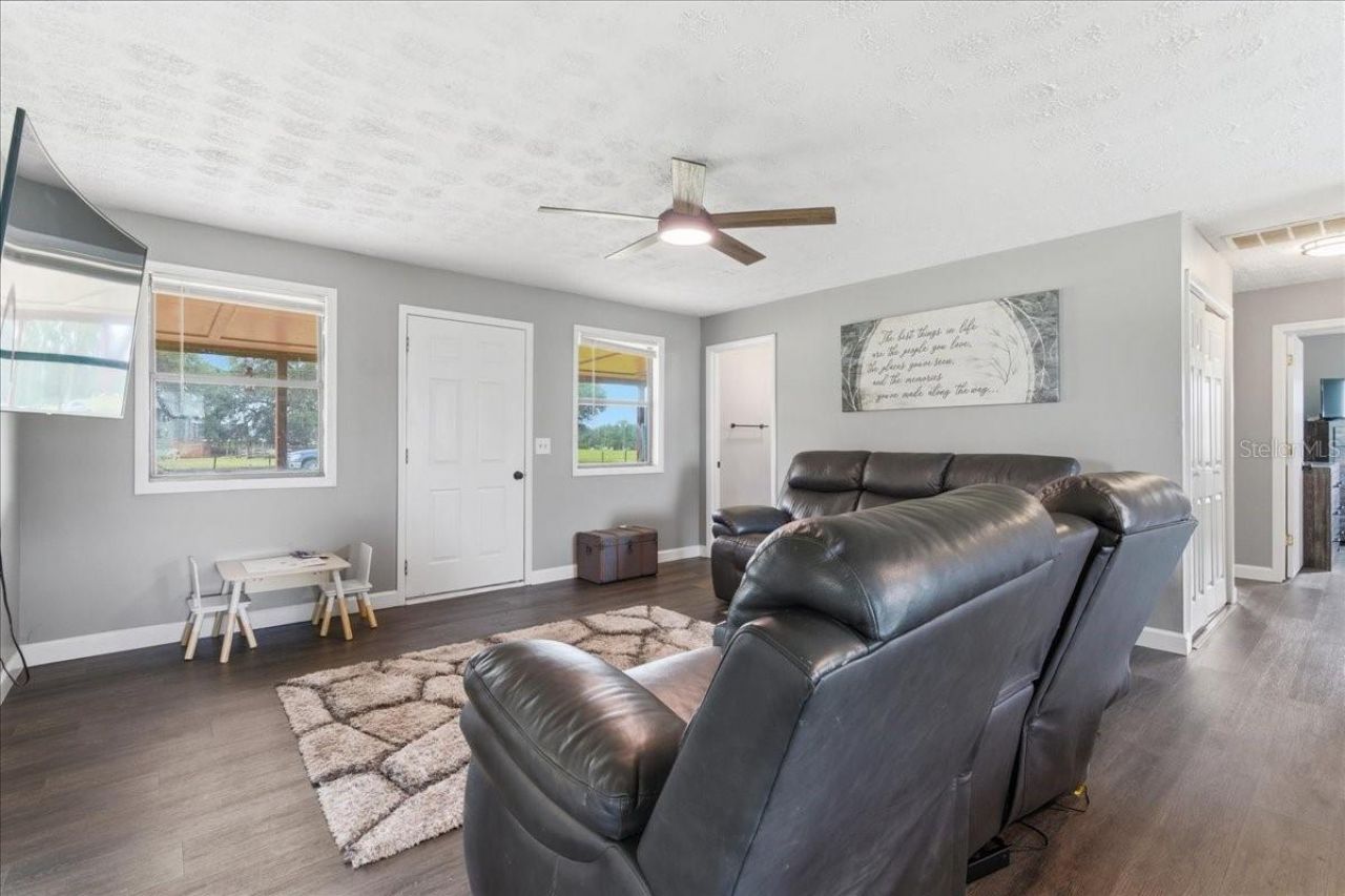 5040 Rodeo Drive , Keystone Heights, FL 32656 Photo