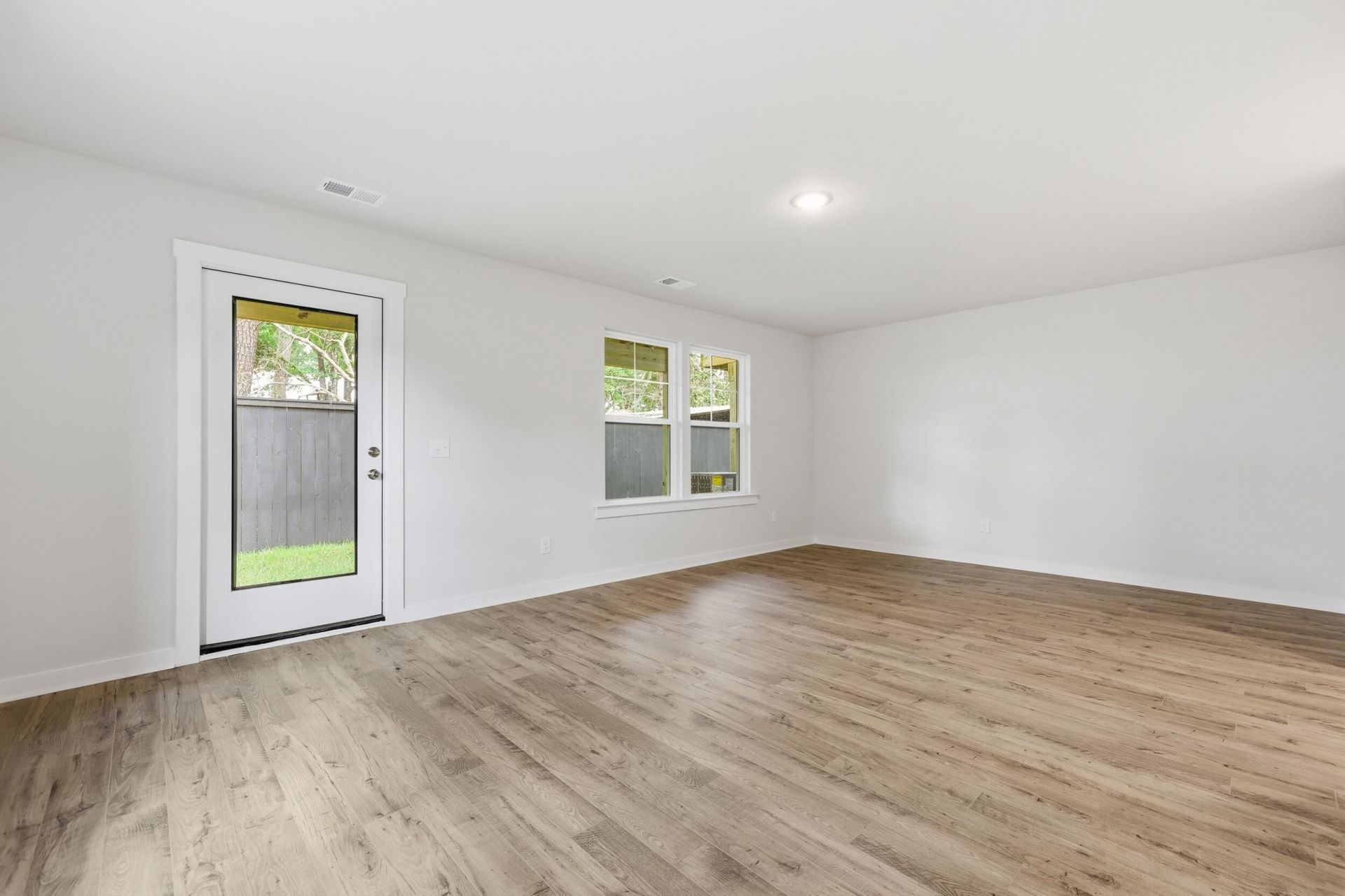 124 Fernbank Road Court Photo 11