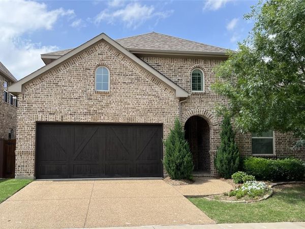 720 Raunald Drive, Lewisville, TX 75056
