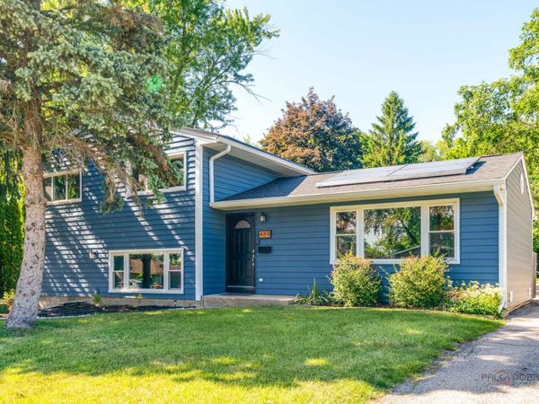 489 1st Street , Antioch, IL 60002