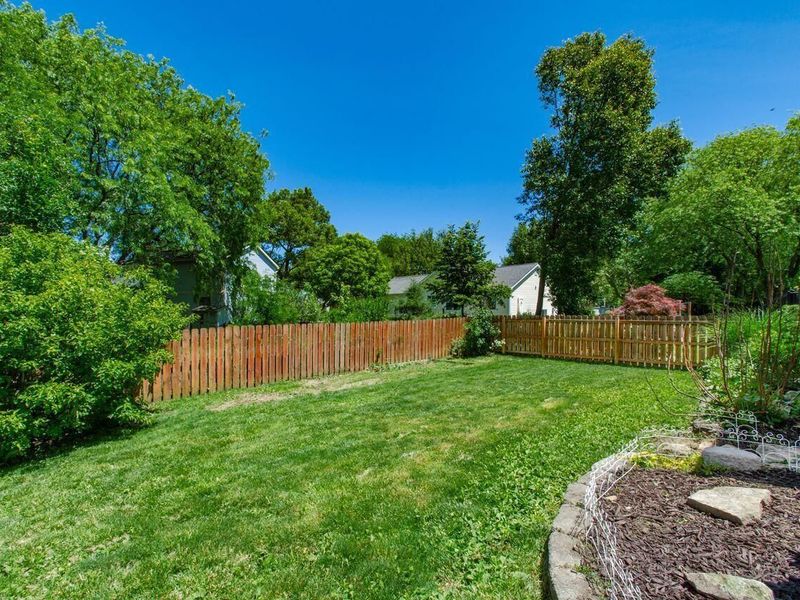 1684 Weather Stone Lane , Columbus, OH 43235 Photo 31