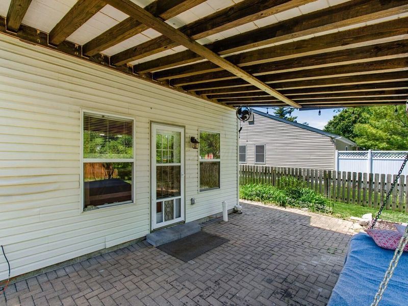 1684 Weather Stone Lane , Columbus, OH 43235 Photo 32