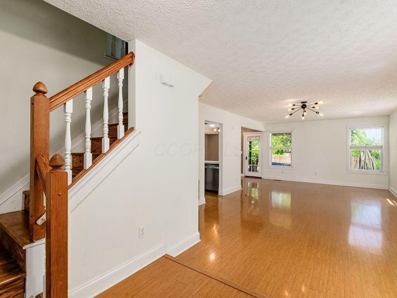 1684 Weather Stone Lane , Columbus, OH 43235 Photo 6