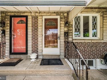 142 WESTBROOK DRIVE, CLIFTON HEIGHTS, PA 19018