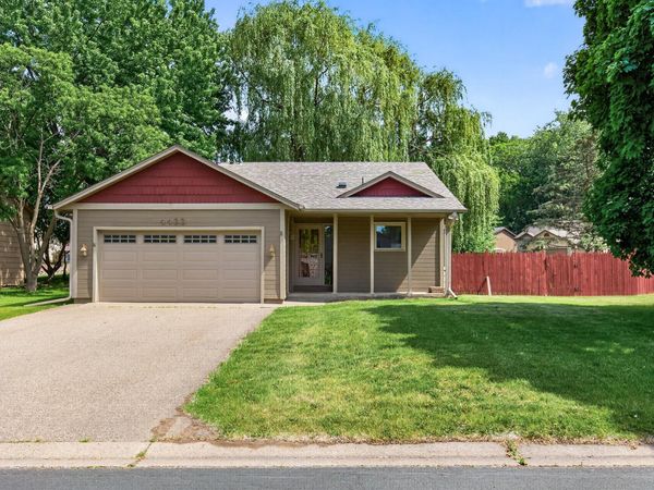 4433 W 131st Street , Savage, MN 55378