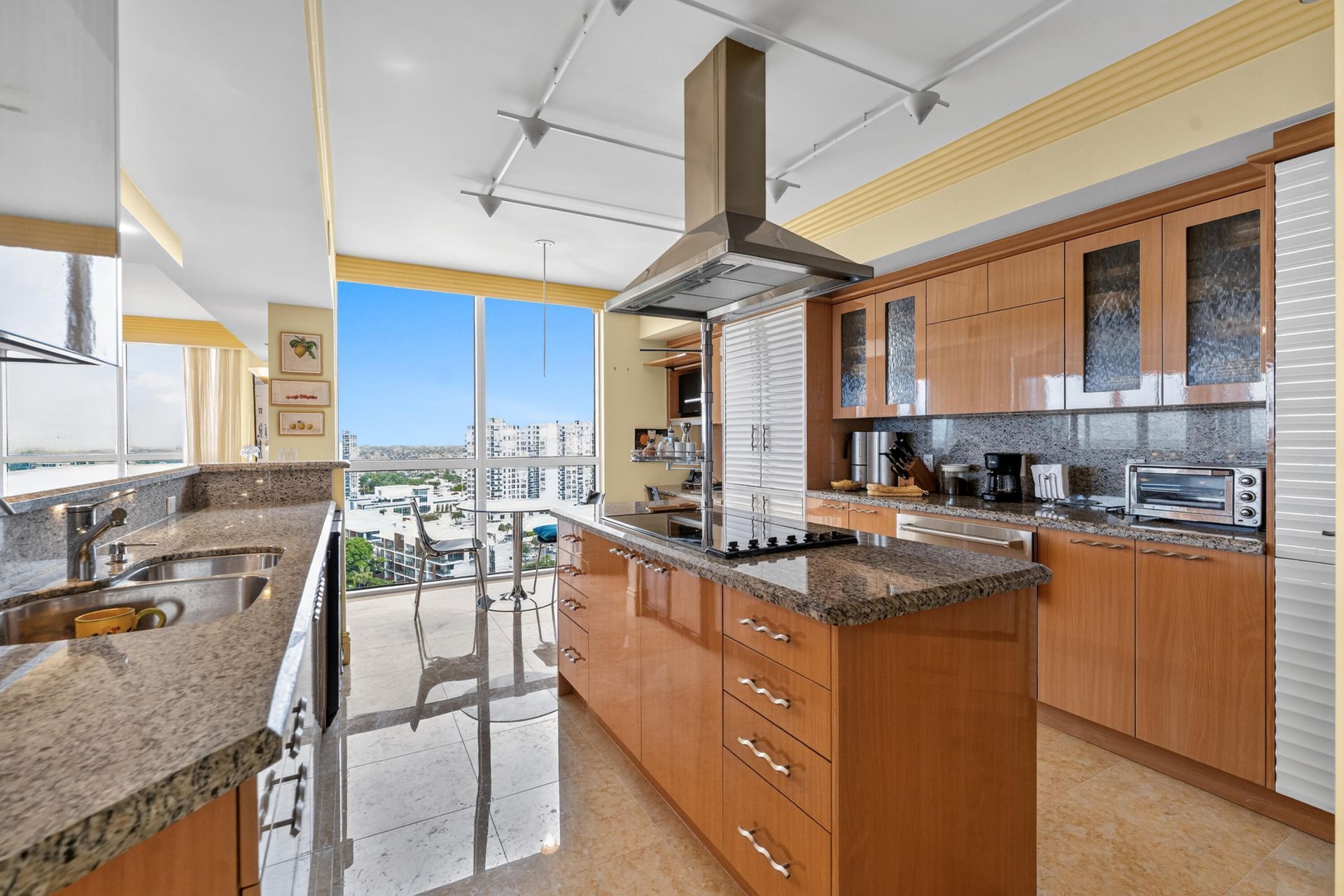 3100 N Ocean Boulevard, Unit 1610, Fort Lauderdale, FL 33308 Photo