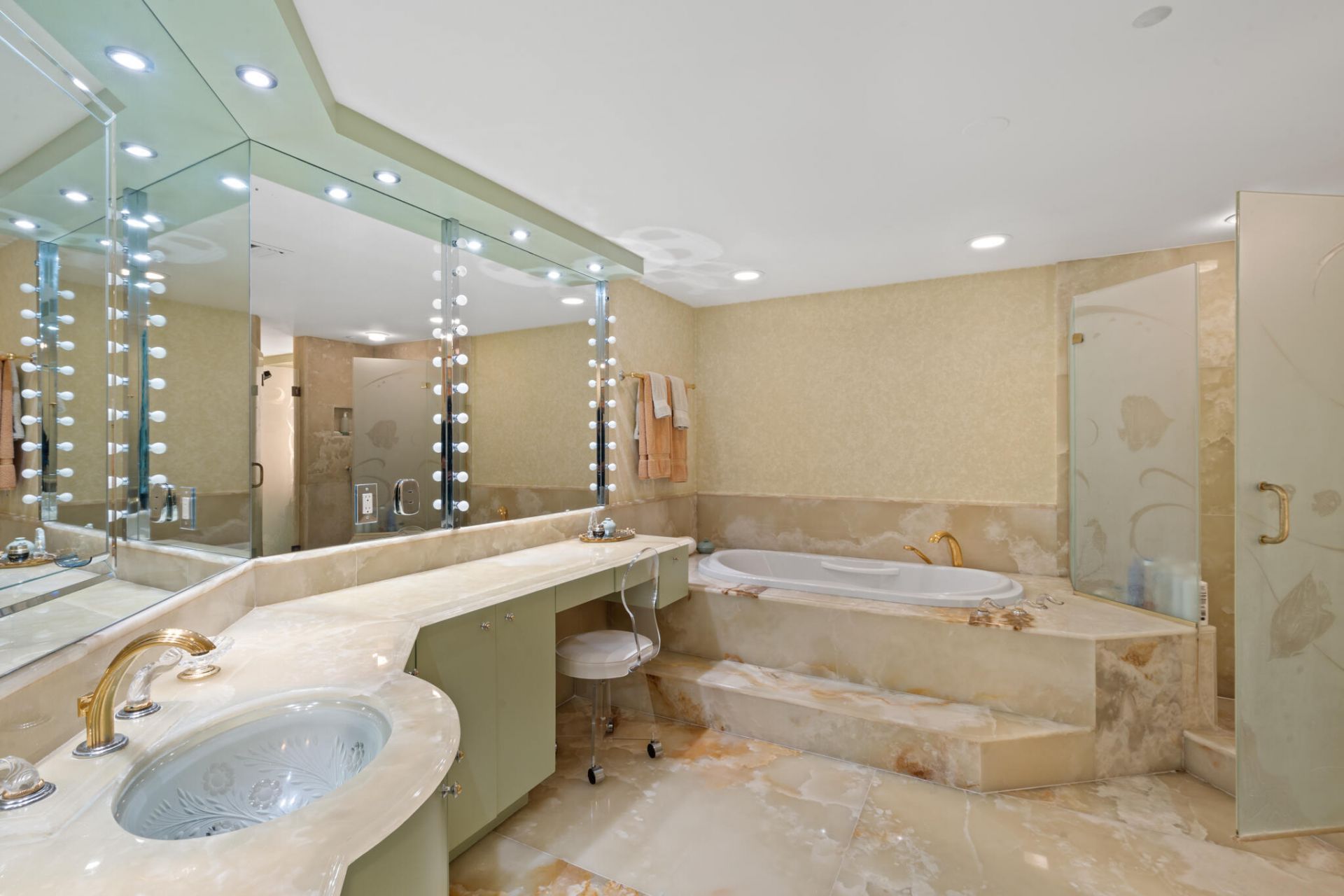 3100 N Ocean Boulevard, Unit 1610, Fort Lauderdale, FL 33308 Photo