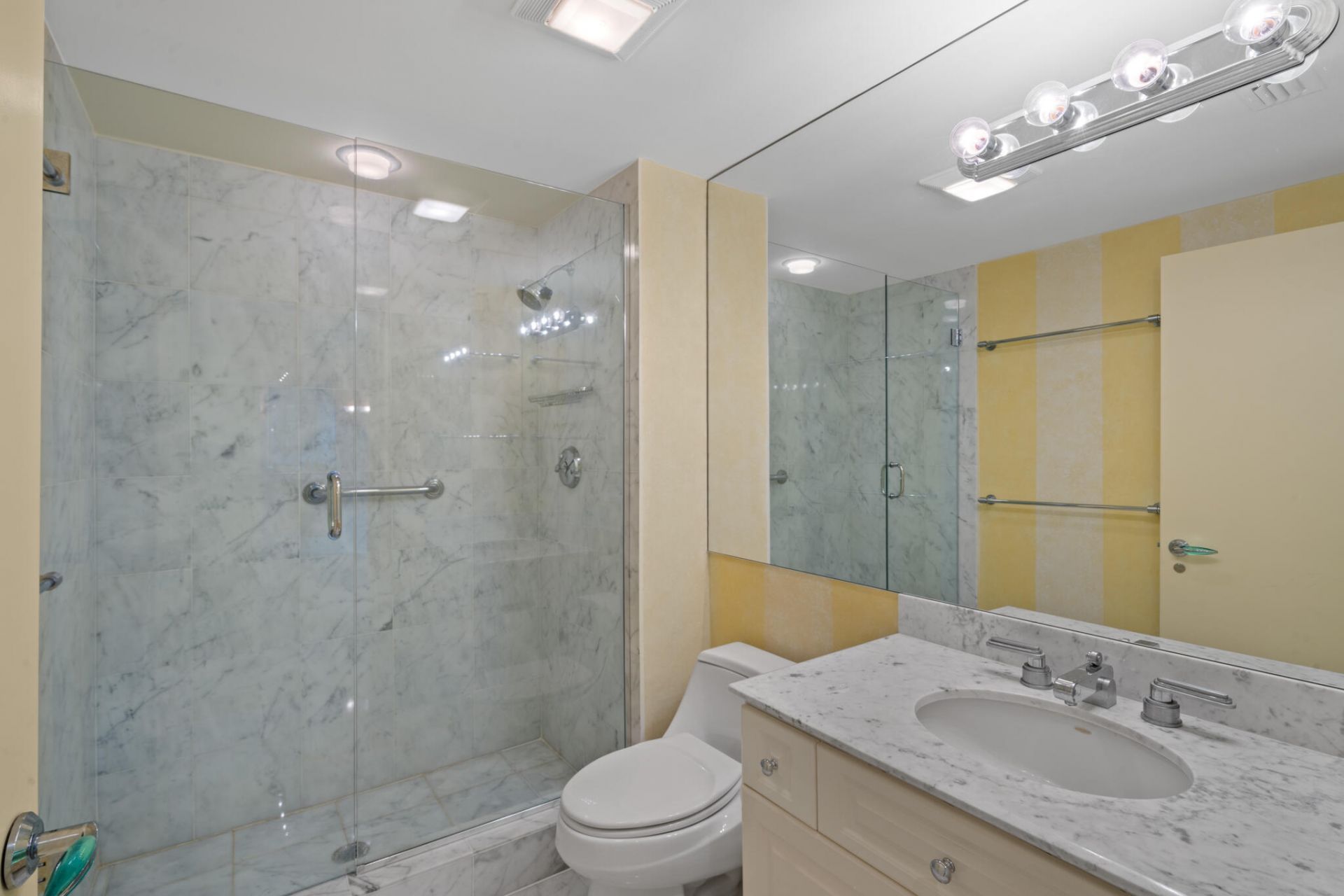 3100 N Ocean Boulevard, Unit 1610, Fort Lauderdale, FL 33308 Photo
