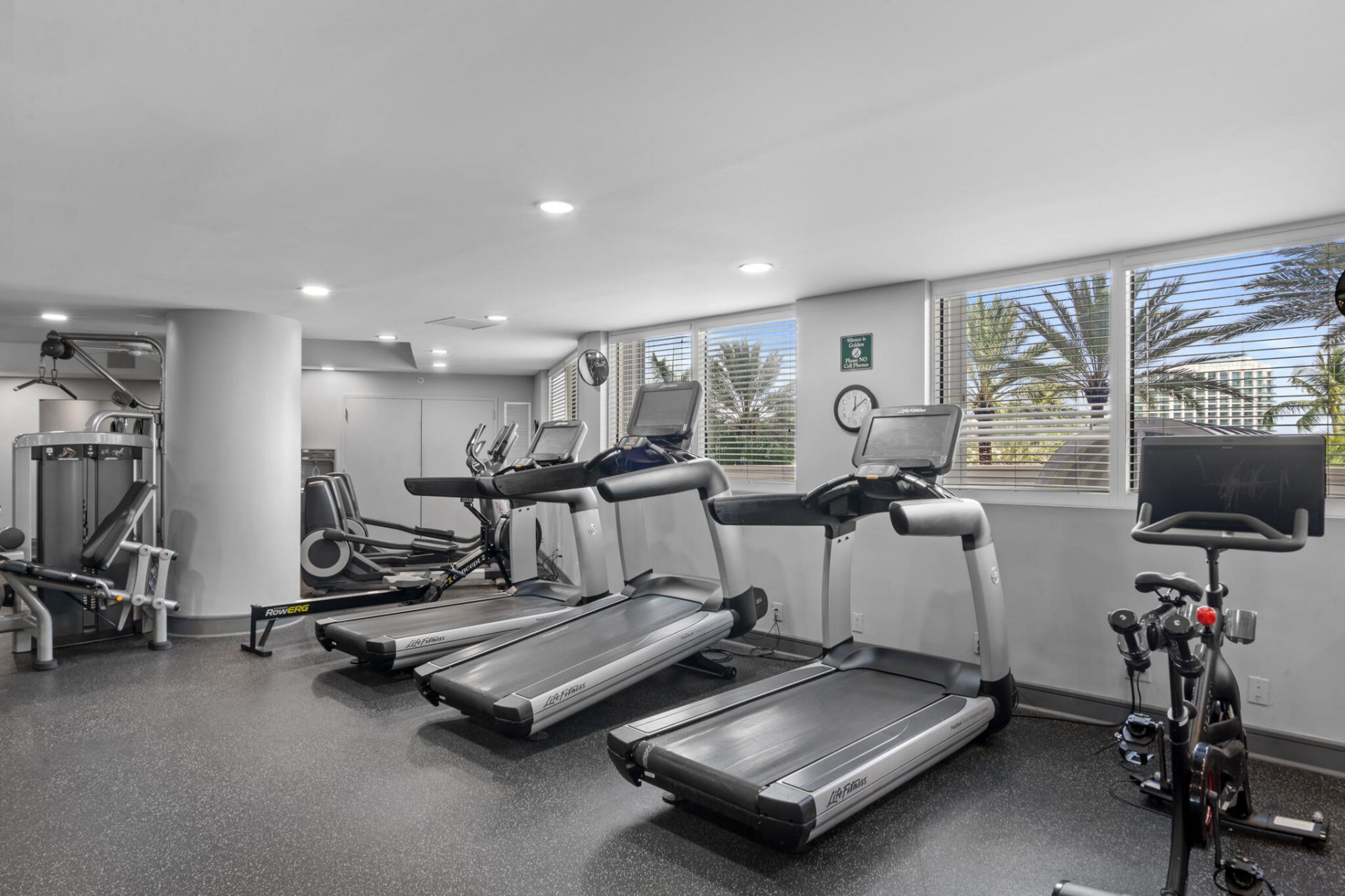 3100 N Ocean Boulevard, Unit 1610, Fort Lauderdale, FL 33308 Photo