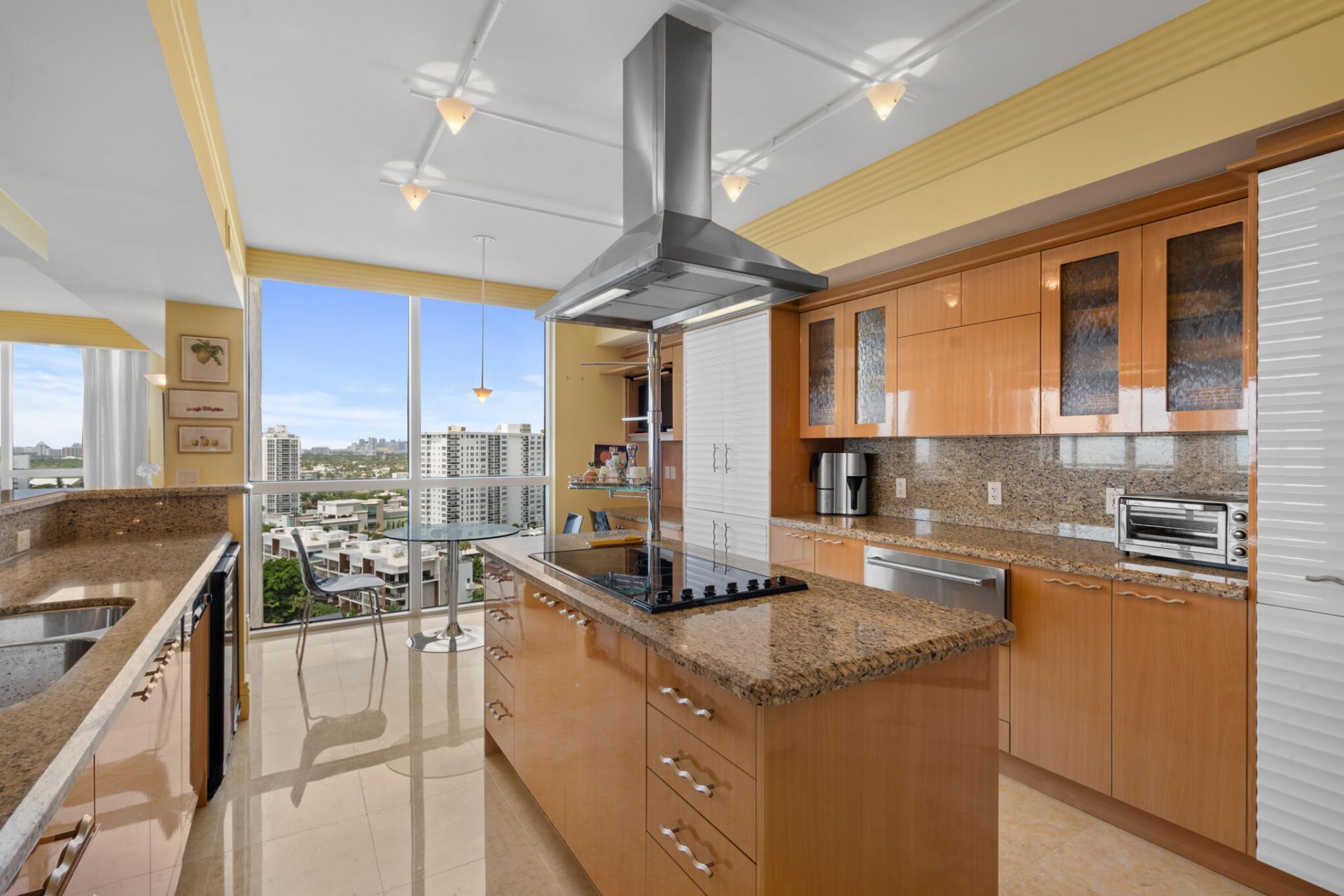 3100 N Ocean Boulevard, Unit 1610, Fort Lauderdale, FL 33308 Photo