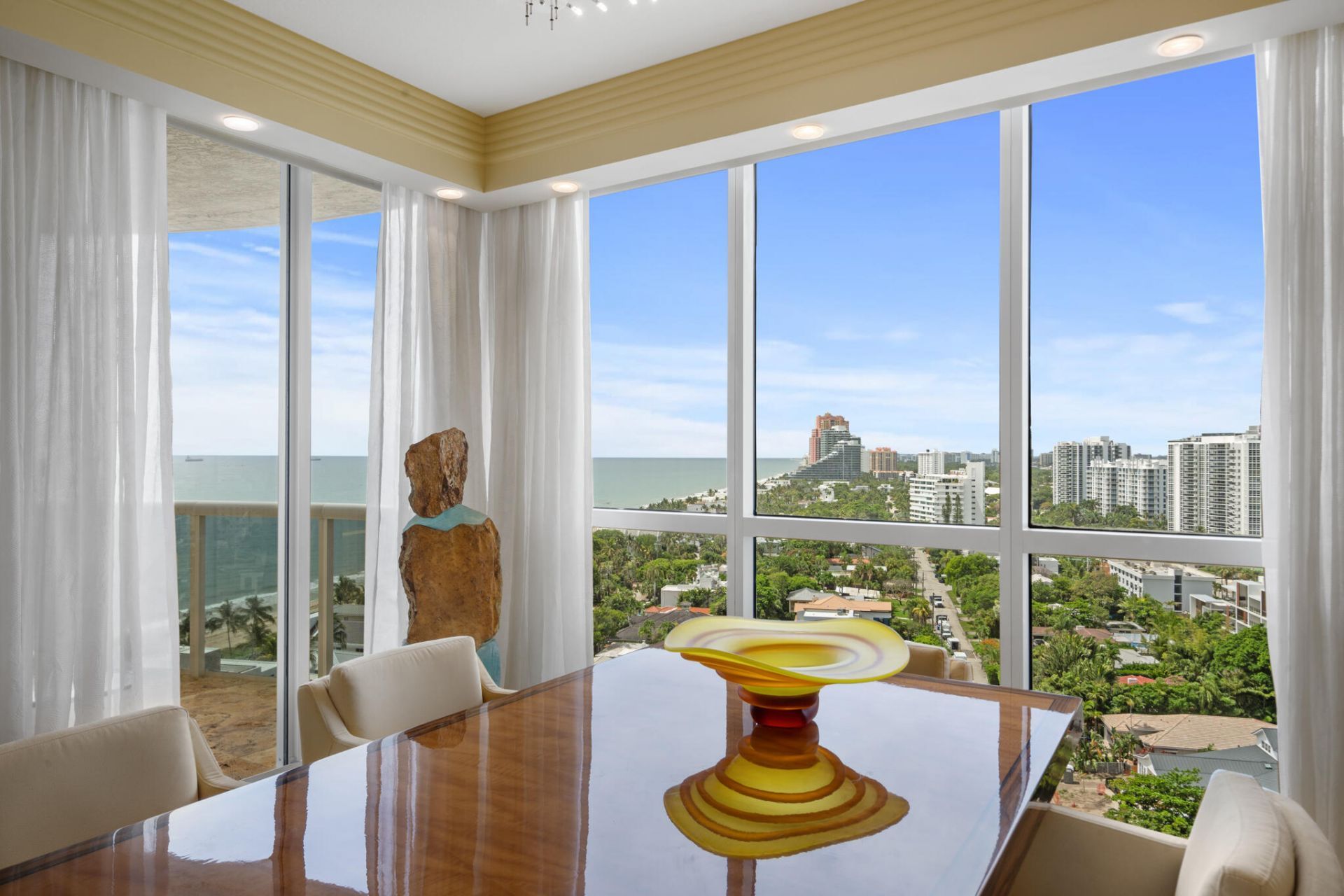 3100 N Ocean Boulevard, Unit 1610, Fort Lauderdale, FL 33308 Photo