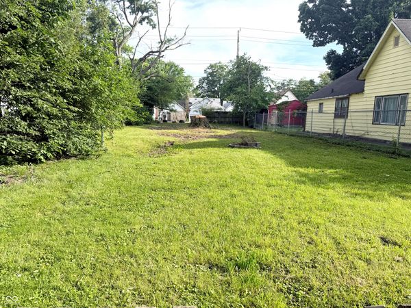 915 Eugene Street , Indianapolis, IN 46208