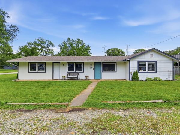 124 Hiawatha Drive , Noblesville, IN 46062