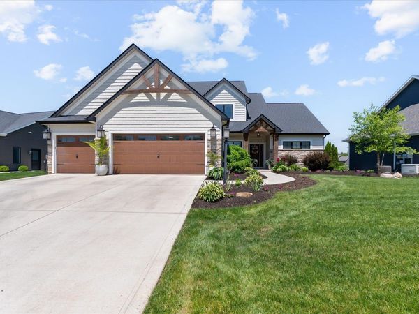 15242 Leo Creek Boulevard, Leo, IN 46765